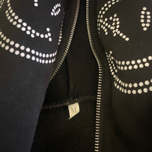 Smile face jacket - Picture 2 of 2